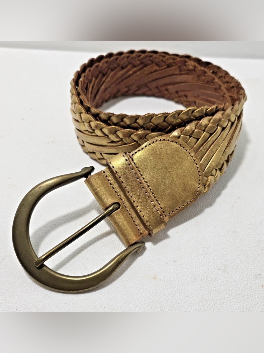 Linea Pelle EUC Belt Womens
Small Gold Metallic Braided
Leather Round Buckle L